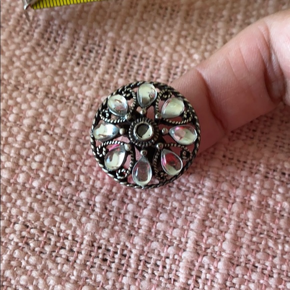 Ring - Picture 2 of 3